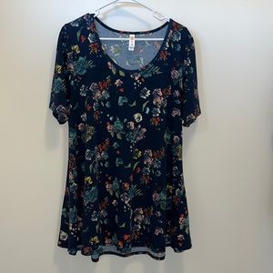 Lularoe perfect t top